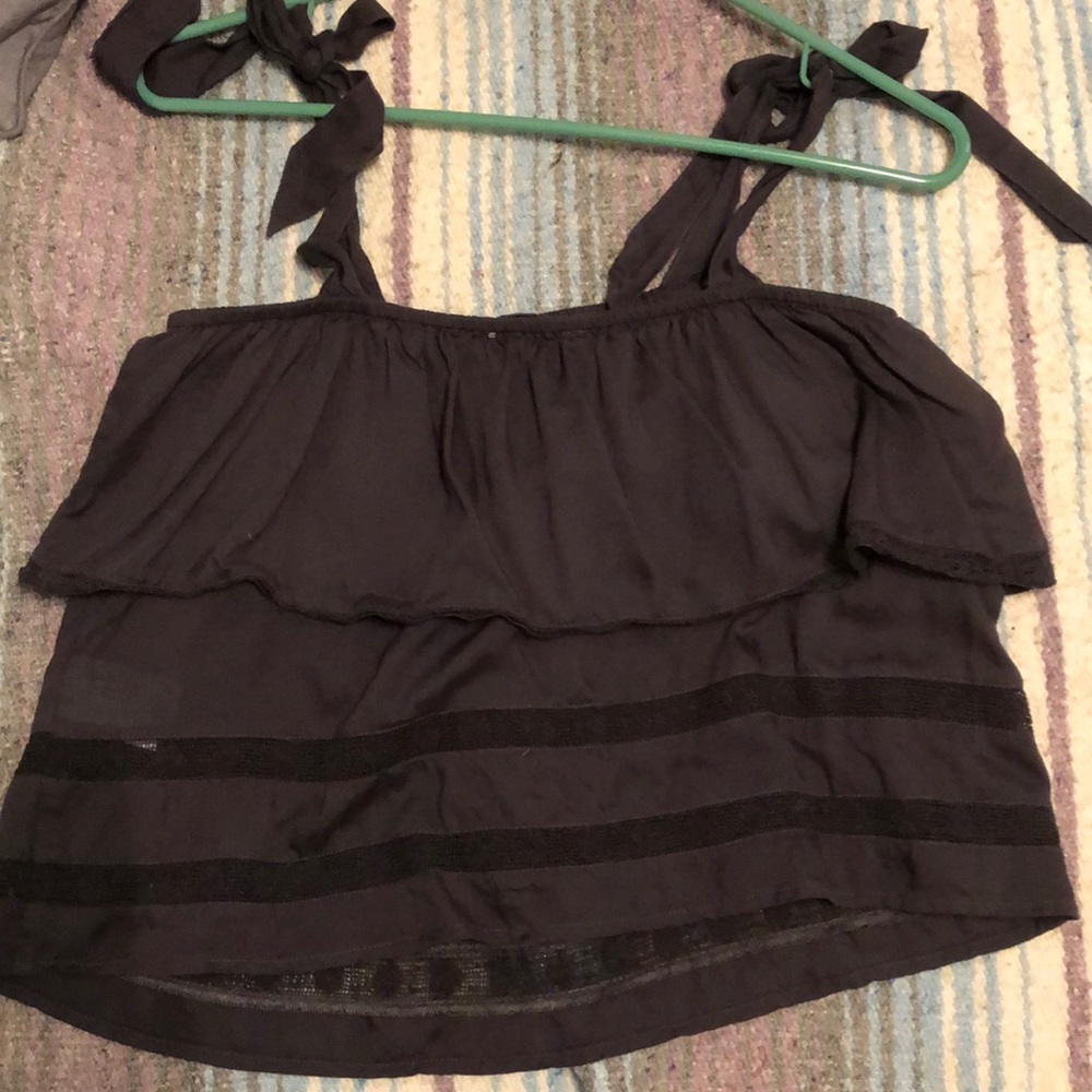 CLOSET CLEAN OUT - Picture 2 of 3